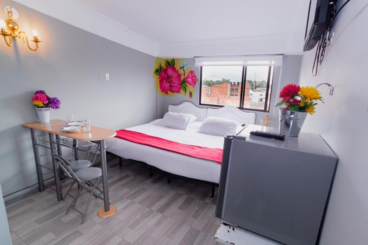 ApartaSuites&Hotel Suamox Bogota Bagian luar foto
