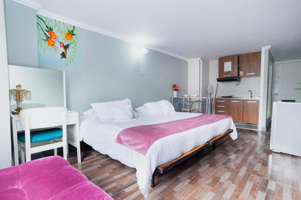 ApartaSuites&Hotel Suamox Bogota Bagian luar foto