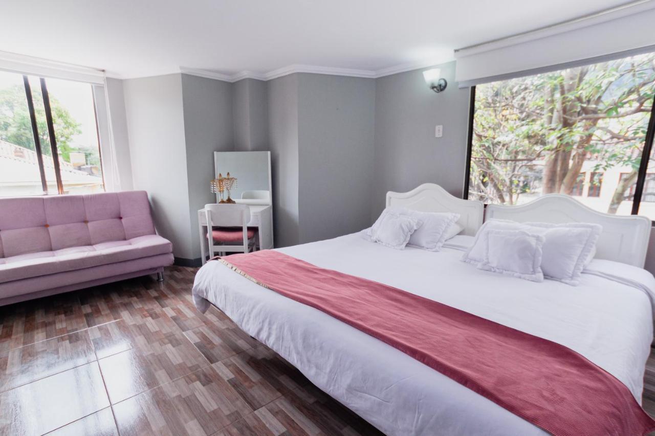 ApartaSuites&Hotel Suamox Bogota Bagian luar foto