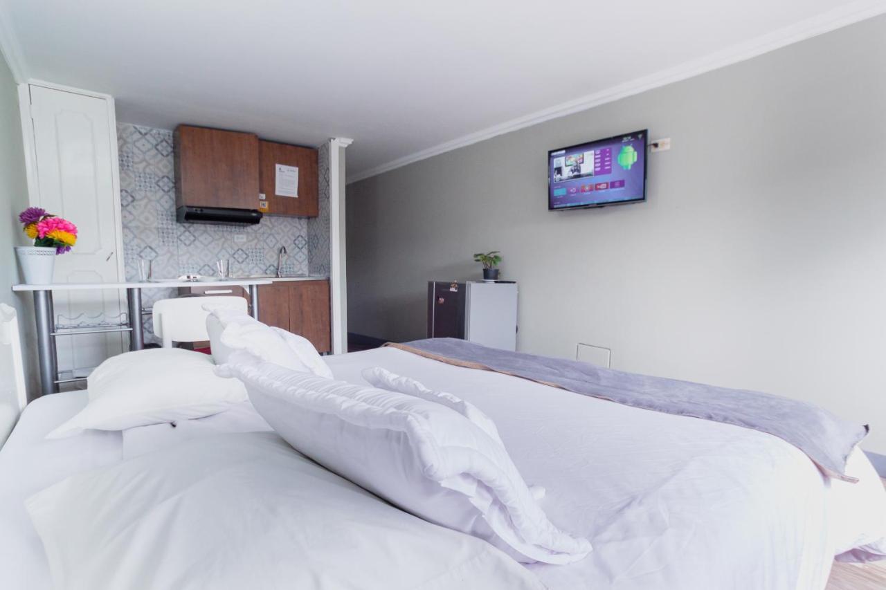 ApartaSuites&Hotel Suamox Bogota Bagian luar foto